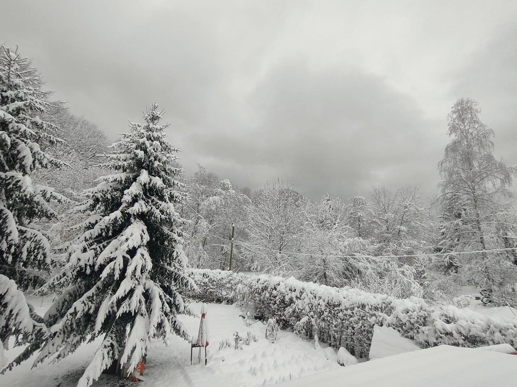Susurul Apei Chalet Felsőporumbák Kültér fotó